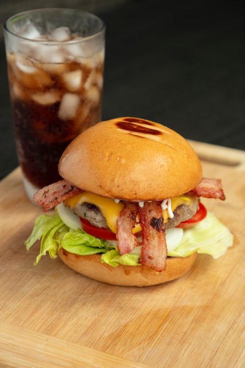 Hamburgers on Feed mE, ForMe, mE Network